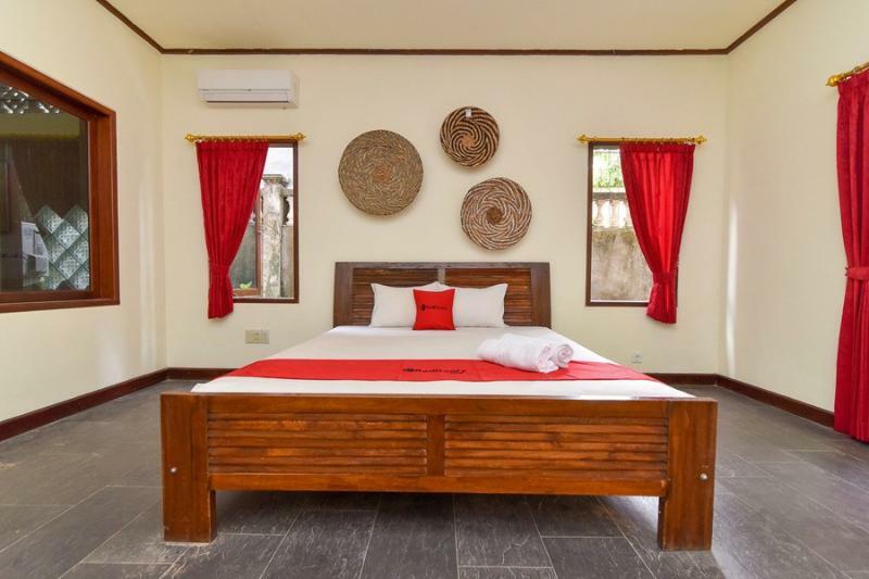 RedDoorz Plus near Seminyak Square Denpasar Exterior foto
